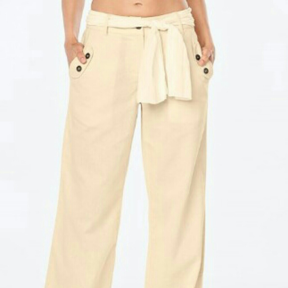 NWT's Venus Linen Belted Pants in Sand